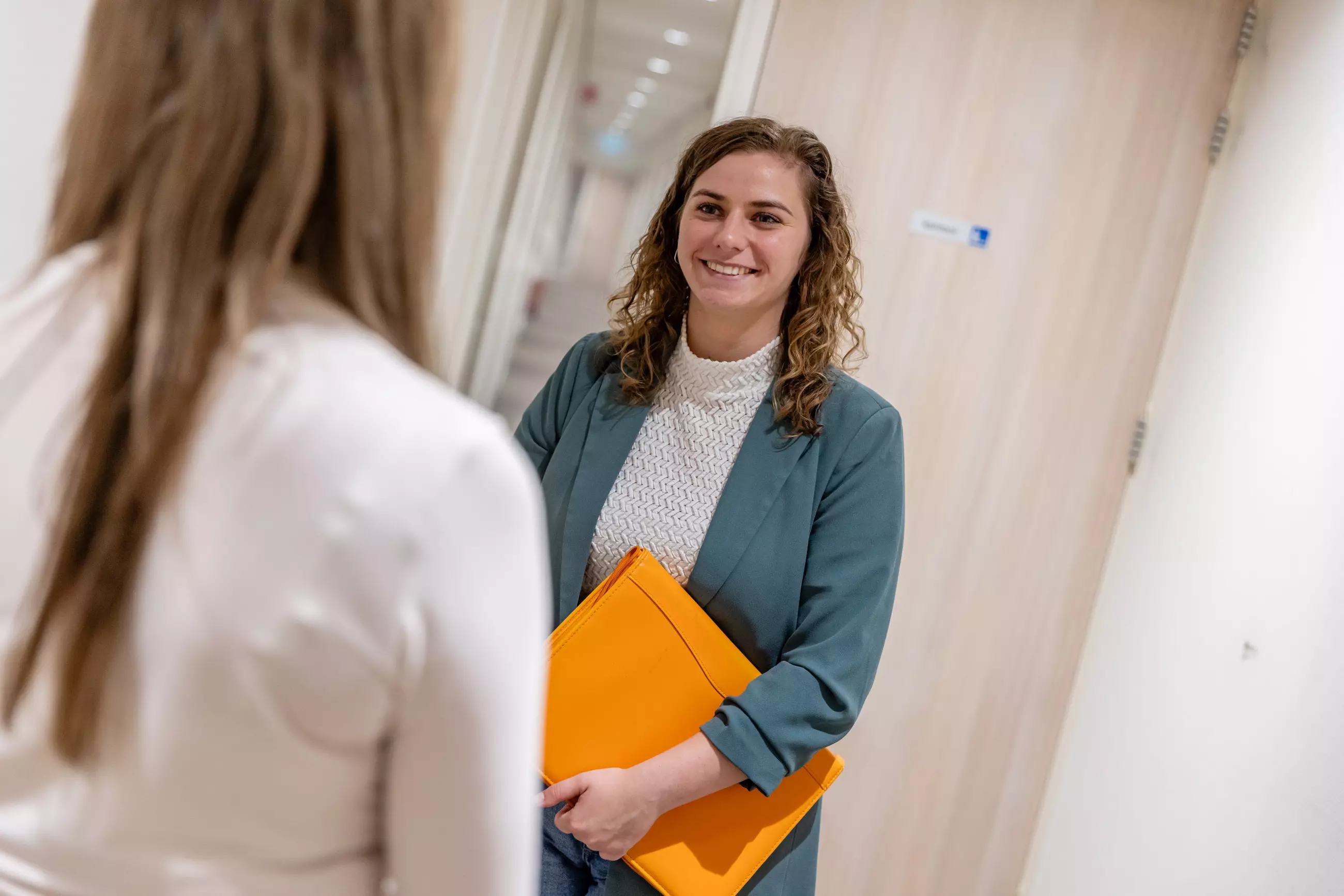 Welkom bij Seesing Flex Welkom bij Seesing Flex, wij zijn er voor iedereen die werk zoekt of elk bedrijf dat medewerkers zoekt.